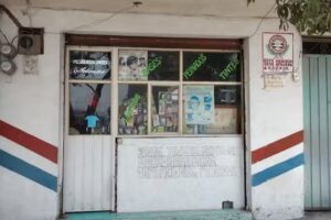 Peluquer&iacute;a Unisex Selenita