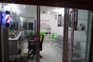 PELUQUER&Iacute;A VICTOR