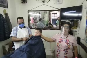 PELUQUER&Iacute;A VILLAGRANA