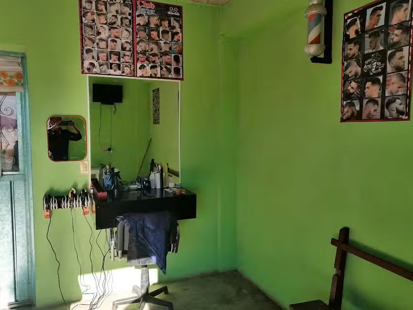 Peluqueria y Barber&iacute;a B. IMAGEN