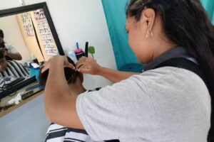 💈PELUQUERÍA Y BARBERIA 💈cortes, delineados y grecas.