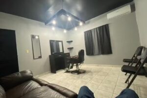 Peluquer&iacute;a y Barber&iacute;a L&oacute;pez