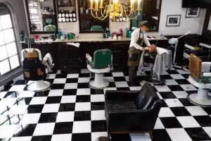 Peluquer&iacute;a y Barber&iacute;a Uppercut Jardines de la Hacienda