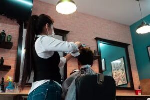 Peluquer&iacute;a y Barber&iacute;a Uppercut Plaza El Puente