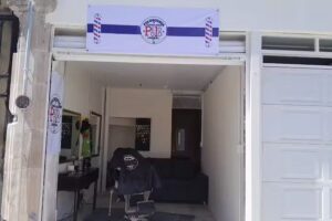 Peluquer&iacute;a y Cerrajer&iacute;a Pelo Polo Carnal