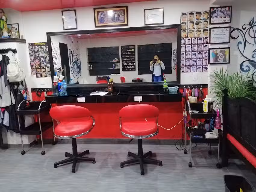 Peluquer&iacute;a y est&eacute;tica aranza