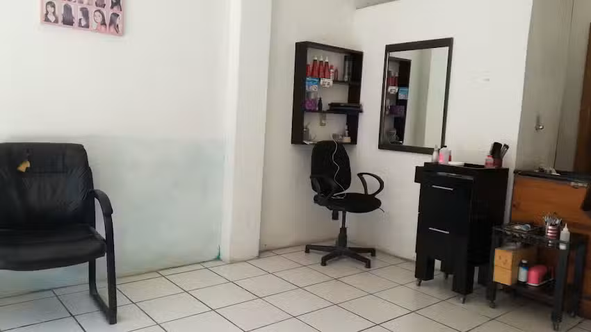 Peluquer&iacute;a y Est&eacute;tica Hali