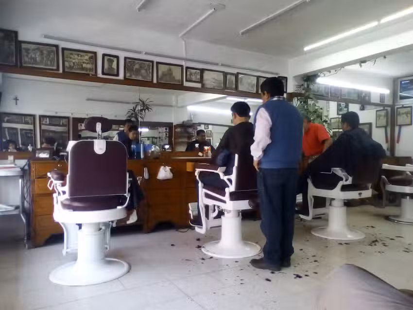 Peluqueria Y Estetica &ldquo;PILARES&rdquo;