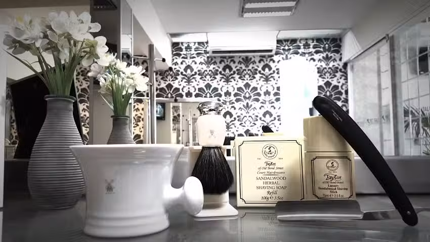 Pir&aacute;mide Peluquer&iacute;a