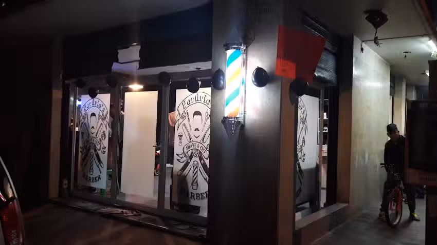 Porfirio&rsquo;s Barber