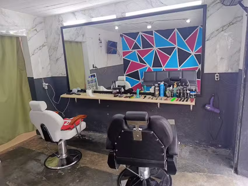 Real Boy&rsquo;z Barber Studio