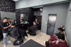 Rhinos barbershop