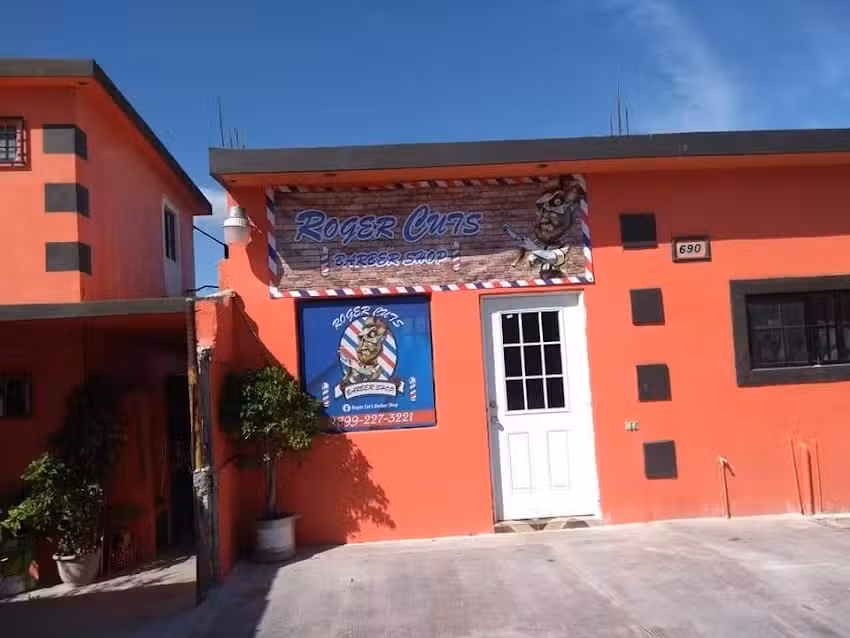 Roger Cut&rsquo;s Barber Shop