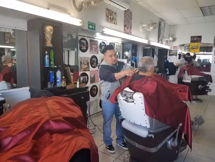 Romero&rsquo;s Barber Shop