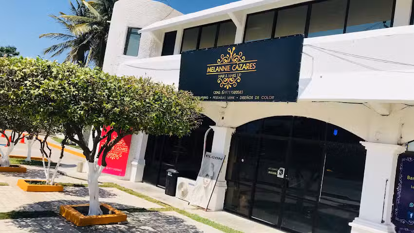Sal&oacute;n de belleza Melannie C&aacute;zares