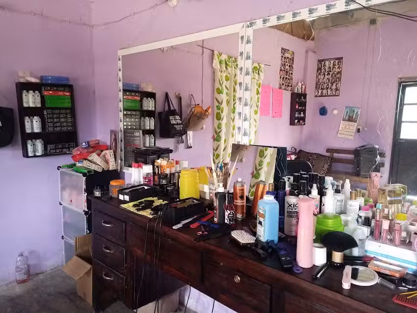 Salon de belleza y barberia Julieth