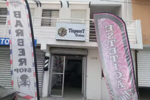 SALON Y BARBER&Iacute;A TISPORET