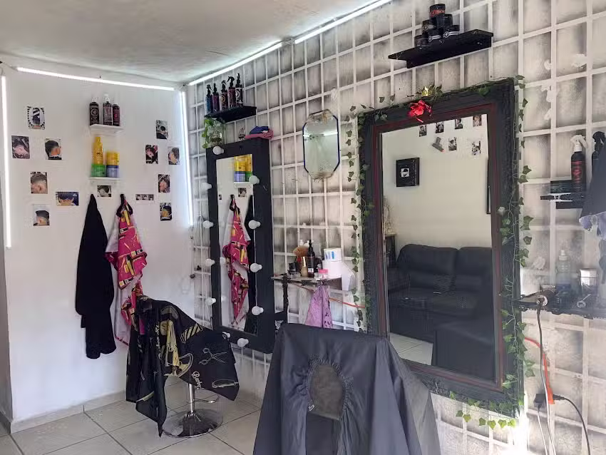 Sal&oacute;n y barber&iacute;a Z&aacute;rate