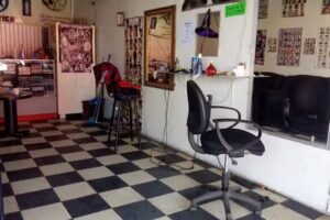 Santiago&rsquo;s Peluquer&iacute;a Profesional