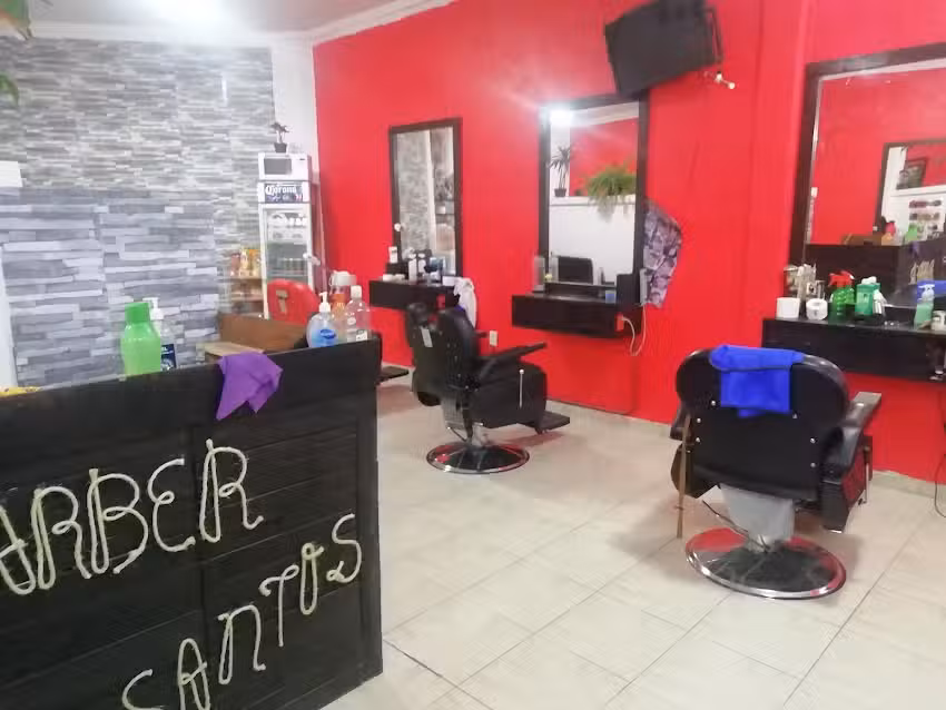 Santos Barber&iacute;as