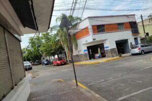 Saul Zambrano Hair Studio