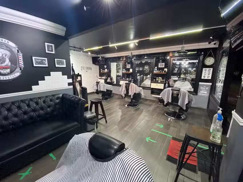 S&Oacute;LOMON Barber&iacute;as CU