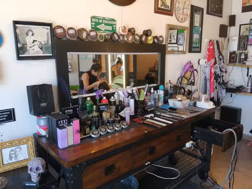 Studio Vintage Beauty & Barbershop