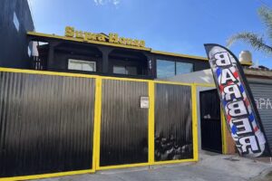 Supra barber and tattus