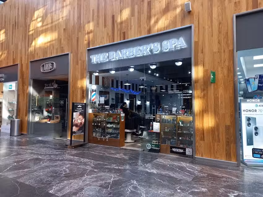 The Barber&rsquo;s Spa Miyana