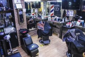 The Mustach&rsquo;s Barber&iacute;a sucursal Fit Club