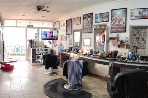 The Neighborhood Barber-Rock El Mirador