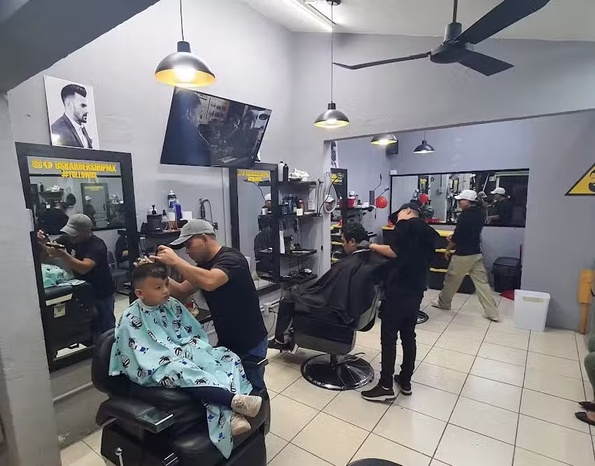 US BARBERSHOP AV. PALENQUE SM.26