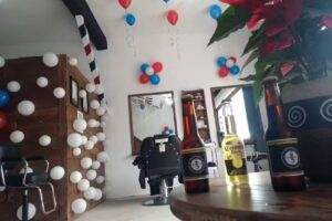 Vanguardia Sal&oacute;n & Barber&iacute;a