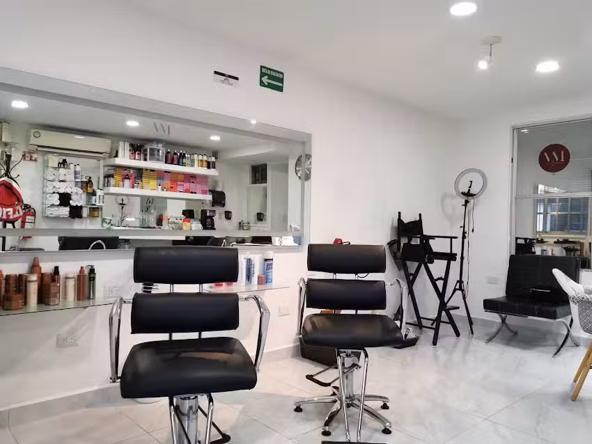 Veronica Montalvo Salon