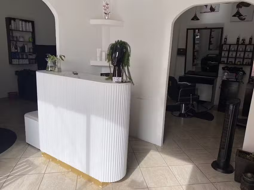 Victor Martyn Estudio & Barberia