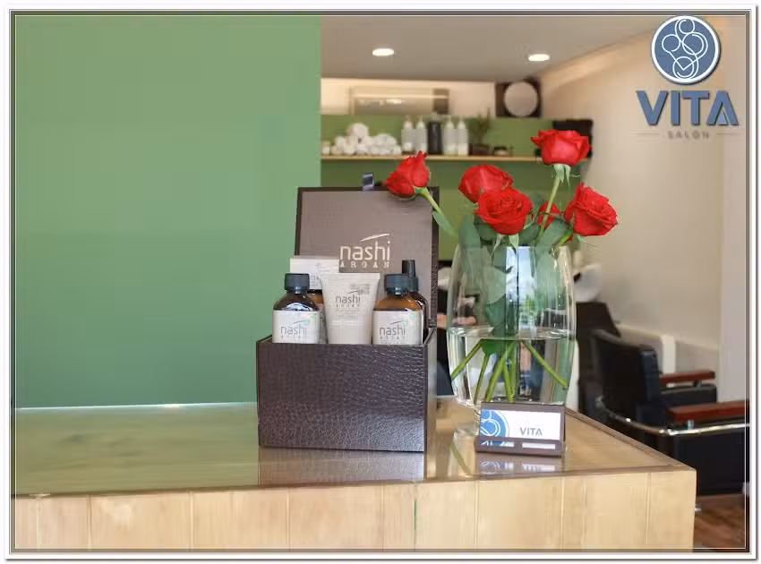 Vita Sal&oacute;n by Lorenia