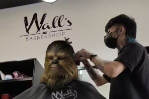 Wall&rsquo;s Barbershop