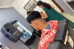 Yisus&rsquo;s Barber Shop